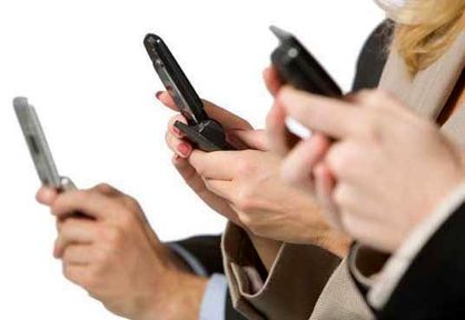 نرخ مکالمه تلفن همراه کاهش می‌یابد