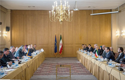 اقتصاد، تجارت و انرژی روی میز نمایندگان ایران و اروپا