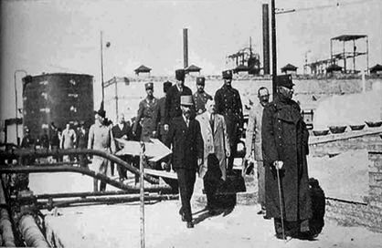 اعتراف تقی‌زاده به مسوولیت مستقیم رضاخان در قرارداد نفتی 1933