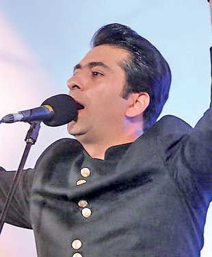 برگزاری کنسرت خیابانی محمد معتمدی