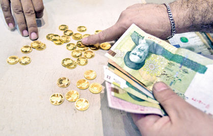 اختلاف‌ ۶۰۰ تومانی ارز مسافرتی در بانک و صرافی