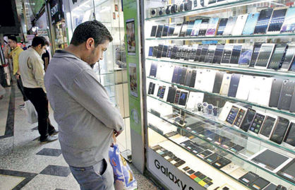 وعده وزیر ارتباطات: گوشی تلفن همراه  به زودی ارزان می‌شود