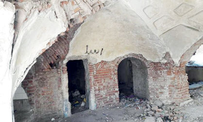 حمام قاجاری در همسایگی شیخ‌صفی جان می‌دهد