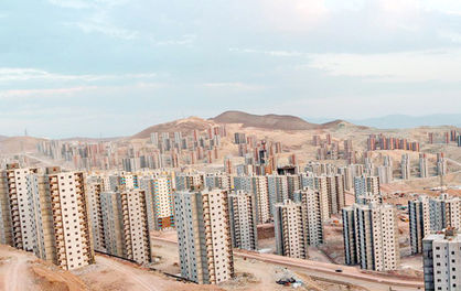بلند  پروازی برای ساخت
 6  میلیون
 آپارتمان