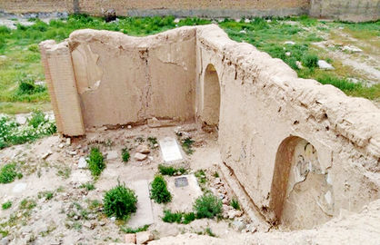 قبرستان قاجاری را با سرای سالمندان تعویض می‌کنند!