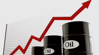 بلومبرگ: احتمال رسیدن قیمت نفت به ۱۰۰ دلار