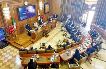 حقوق اعضای شورای تهران از کارکنان شورا کمتر است!