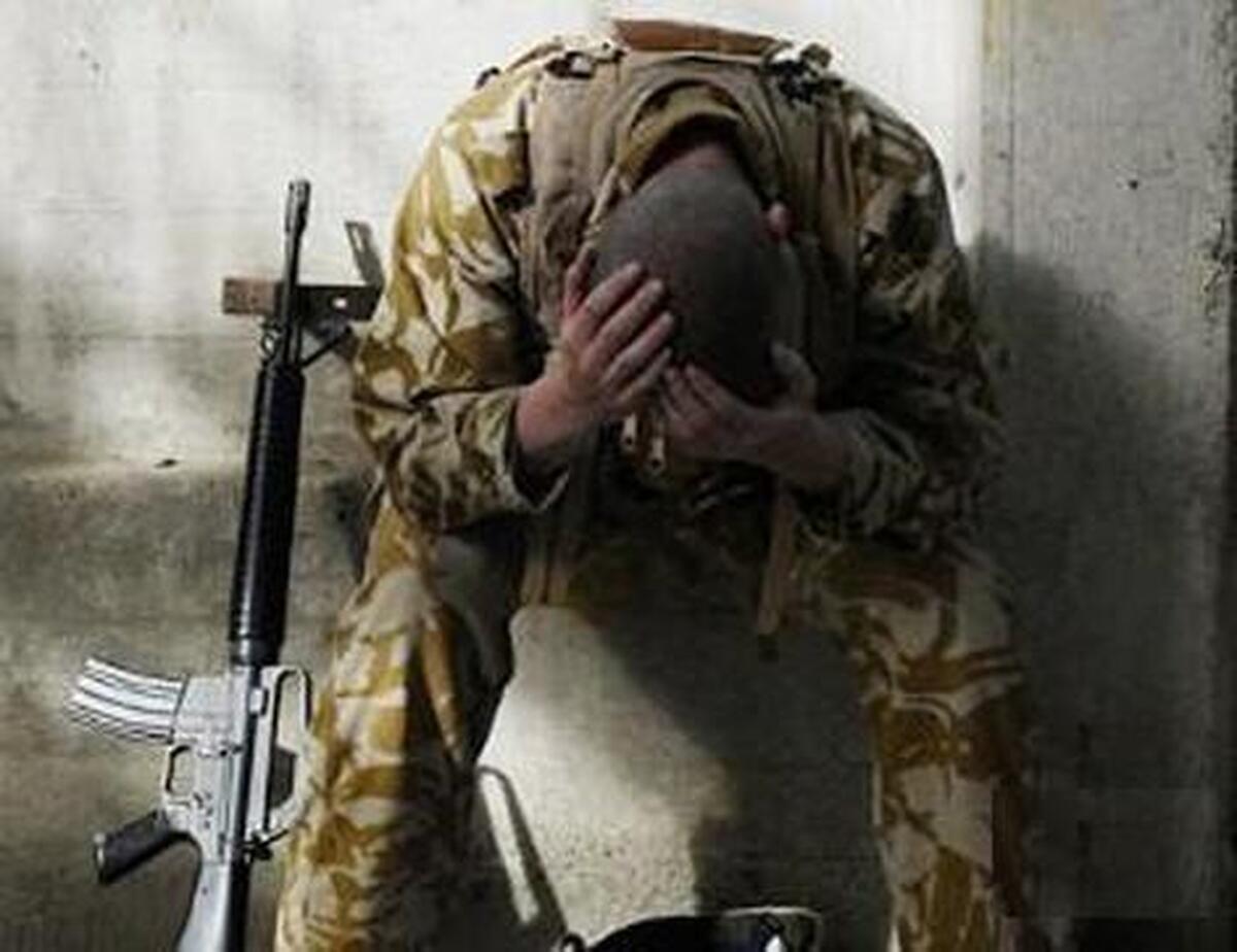 خودکشی یک سرباز وظیفه با اسلحه جنگی در بم