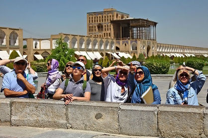رشد ۴ برابری ورود گردشگران خارجی به ایران/ چند گردشگر خارجی در سال ۲۰۲۲ از ایران بازدید کردند؟
