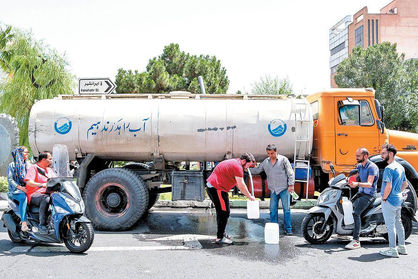 مانور تانکرهای آب در تهران/ قطعی آب در برخی مناطق تهران همچنان ادامه دارد