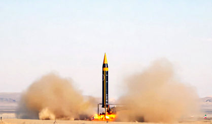 وزارت دفاع از موشک «خرمشهر4» رونمایی کرد
