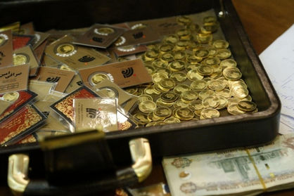 قیمت طلا و سکه در بازار آزاد امروز ۱۸ تیر ۱۴۰۲/ طلای ۱۸ عیار و سکه امامی چند قیمت خورد؟+ جدول قیمت‌ها