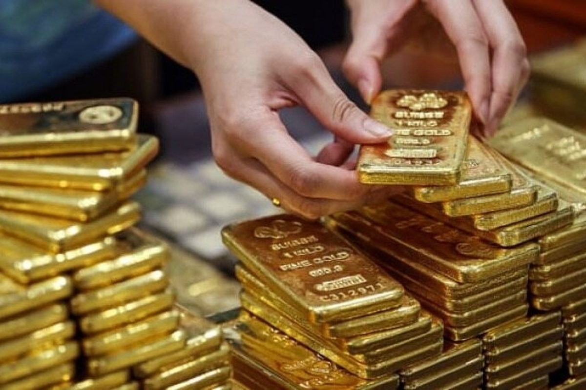 صعود قیمت طلا ادامه دارد/ هر اونس طلا چند قیمت خورد؟