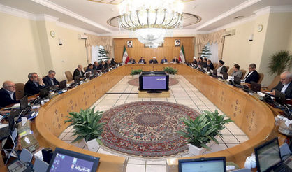 رهایی قدرت از مرکز
