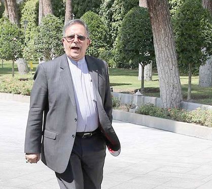 سیف: مردم روی دلار سرمایهگذاری نکنند