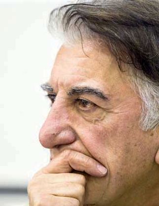 دفاع رضا کیانیان از انتخاب «نفس»