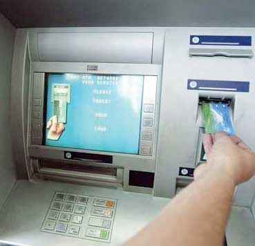 توقف بیسر و صدای طرح کارت اعتباری در بانکها