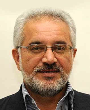 بسیاری از کارخانههای پتروشیمی به انبارهای آهنآلات تبدیل شده است