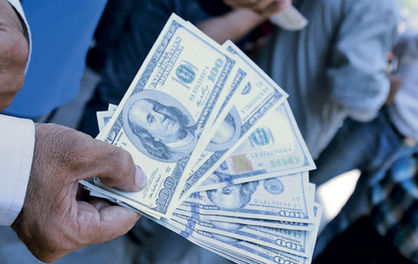 بازارساز دلار را به کانال ۱۰هزارتومانی بازگرداند