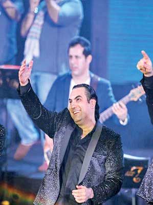 گروه «هفت» روی صحنه میرود