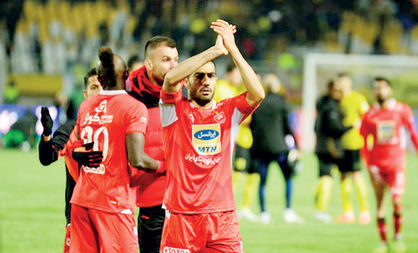 پرسپولیسیها اعتصاب کردند