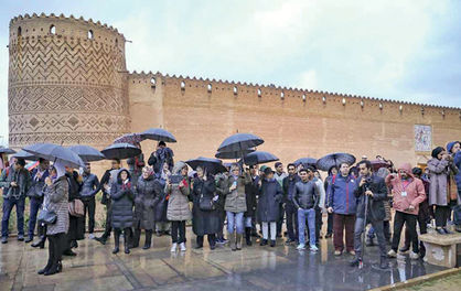 گردشگری با سیل آب رفت