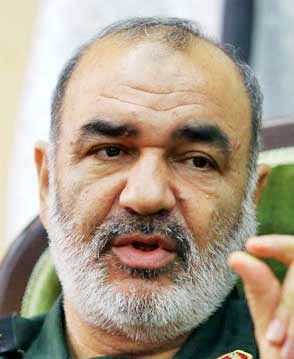 امروز در جنگ اطلاعاتی
با دشمنان قرار داریم