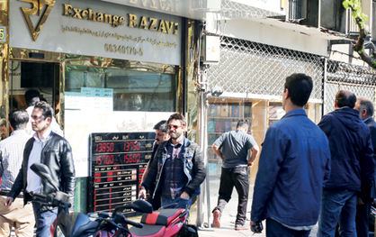 رشد دلار، مسکن و سهام پیشتازتر از نقدینگی