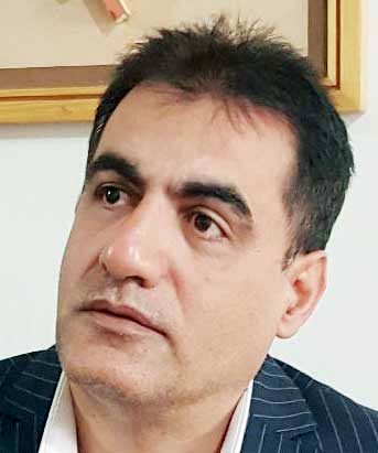 چشمی خندان
و چشمی گریان