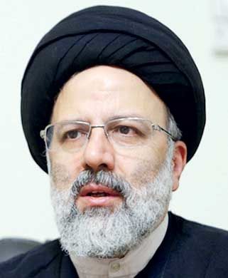 باید از کسی که مفاسد را اعلام میکند، حمایت کنیم