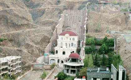 ایستادگی در برابر زمین خواران با سلاح قانون