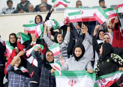 هدف فیفا، فراهم بودن حضور زنان در ورزشگاه برای همه دیدارهای بینالمللی