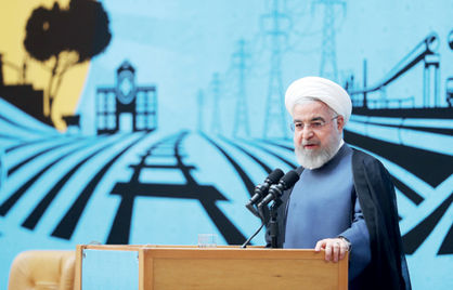 باید قدرت و دیپلماسی را با هم داشتهباشیم
