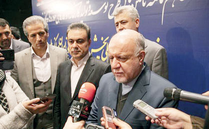 زنگنه: بانک ملت در موفقیتهای وزارت نفت بسیار موثر بوده است