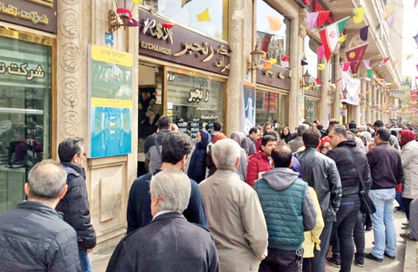 حسینی هاشمی: تسعیر ارز ریختن بنزین روی آتش تورم است