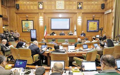 7 عضو شورا: پاسخ حناچی غیرقابل قبول است