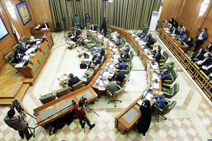 درخواست تعقیب قانونی متهمان رسا تجارت