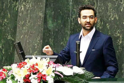 آذری جهرمی عقب ماندگی در شبکه ملی اطلاعات را پذیرفت