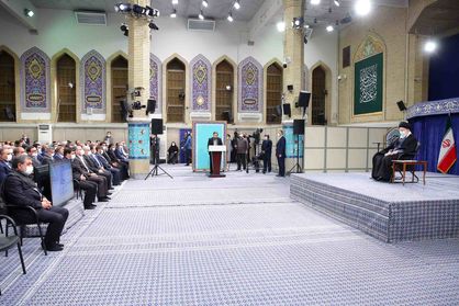مسئولان میگویند برنامههای درازمدت دارند؛ اگر داریم نباید دچار روزمرگی و تغییر چند روزه حرفها باشیم