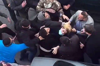 انتقاد شدید یک حقوقدان از وجود نهادهای موازی در کشور/ بیچاره ملتی که نمیداند توسط کدام نهاد کتک میخورد!+ عکس