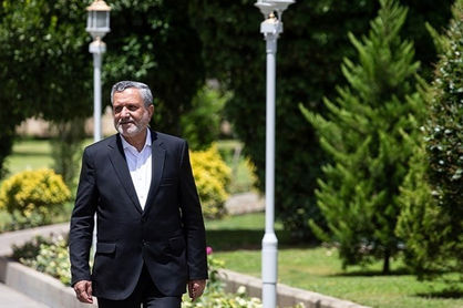 بر اساس اقتضائات درخصوص دستمزد کارگران تصمیم میگیریم