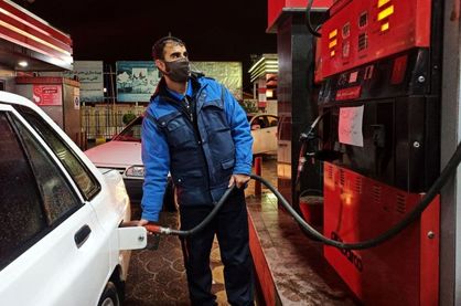 چرا بنزین ارزان است؟