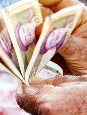 سقف حق اولاد بازنشستگان حذف میشود