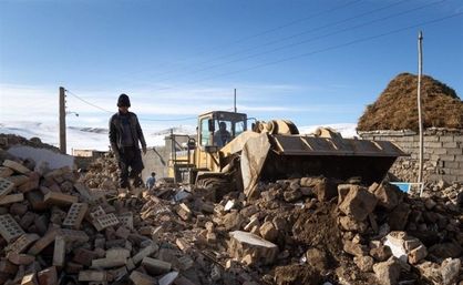 کار بازسازی در روستاهای زلزله‌زده خوی شروع شده است