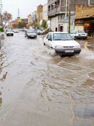باران و رعد و برق در ۹ استان