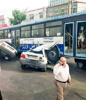 ترمز بریدن اتوبوس شرکت واحد در کرج حادثه آفرید