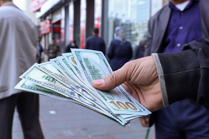 یک پیشبینی از نرخ دلار در سال ۱۴۰۲/ تورم در چه صورت کاهش خواهد یافت؟