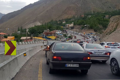 ترافیک در مسیر بازگشت از شمال پرحجم است/ بارش برف و باران در جادههای ۳ استان