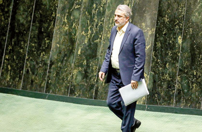 دو راهی مجلس برای استیضاح