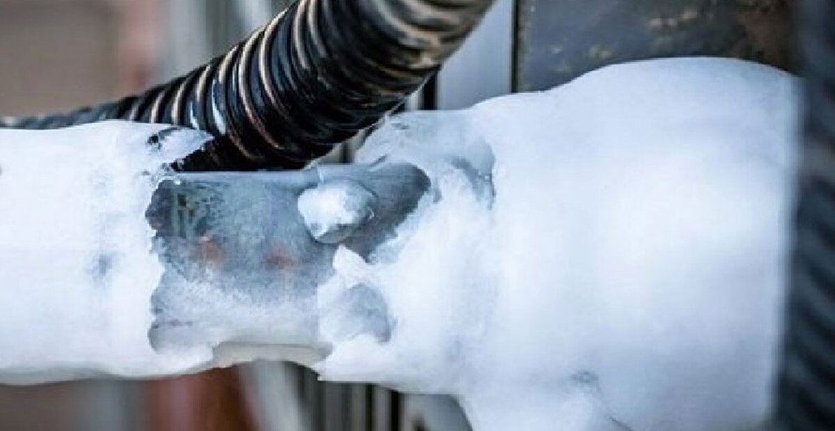 علت یخ زدن لوله رفت و برگشت کولر گازی داکت اسپلیت چیست؟